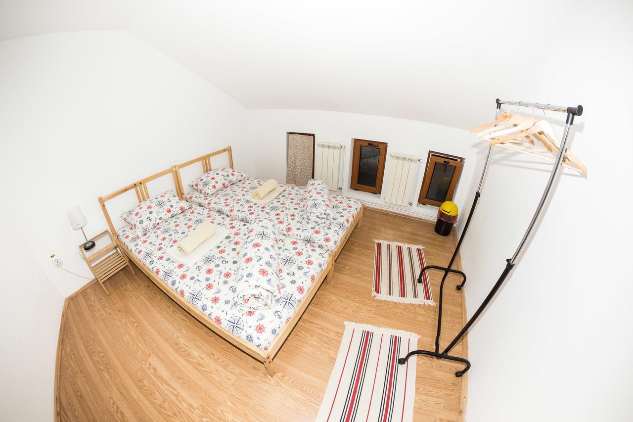 Exit Routine Hostel Timişoara Eksteriør billede