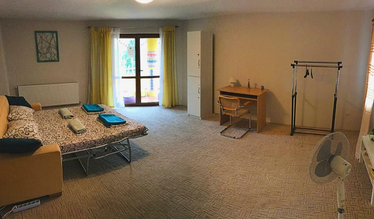Exit Routine Hostel Timişoara Eksteriør billede