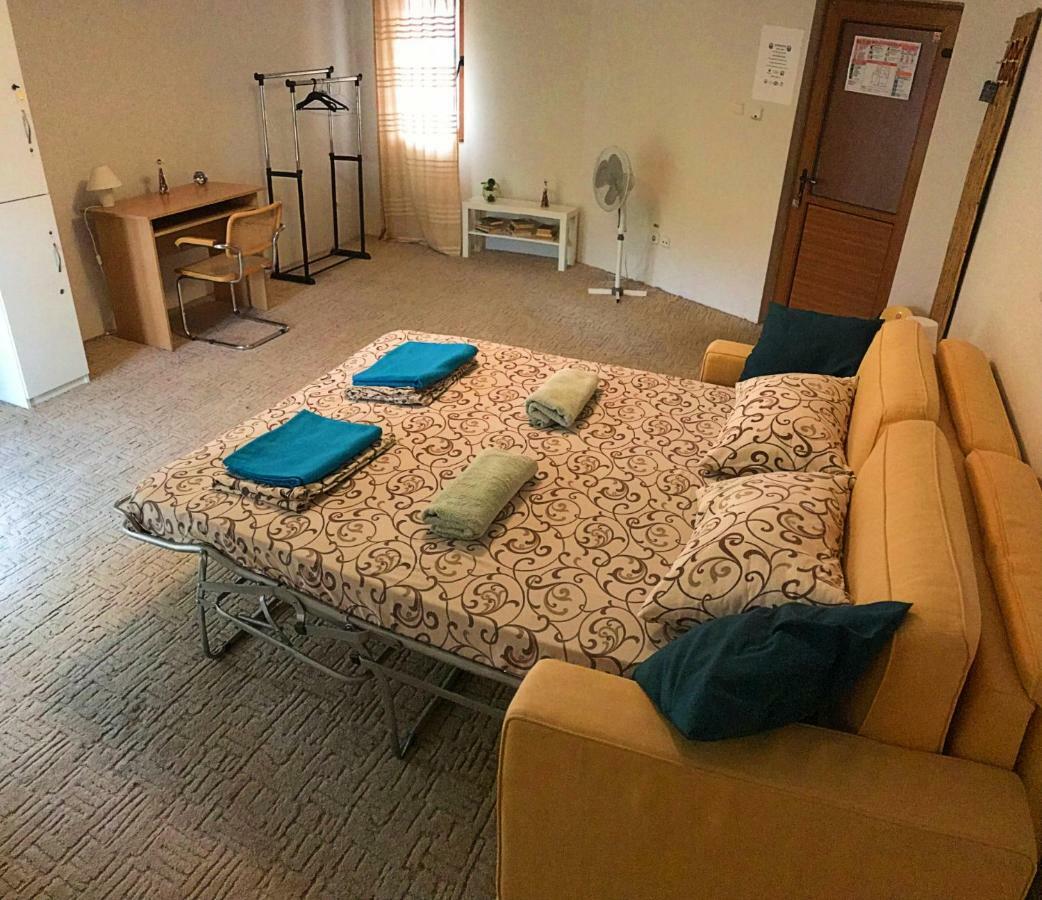 Exit Routine Hostel Timişoara Eksteriør billede